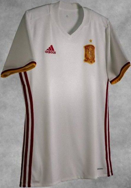Форма игрока Сборной Испании Иско (Francisco Roman Alarcon Suarez) 2017/2018 (комплект: футболка + шорты + гетры)
