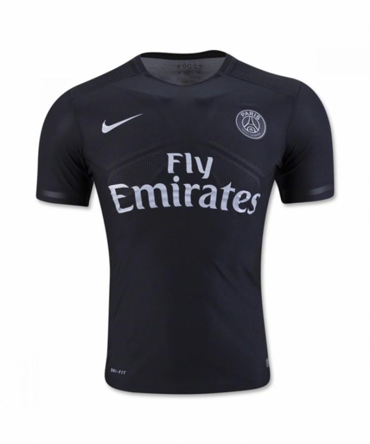 Футбольная форма у Paris