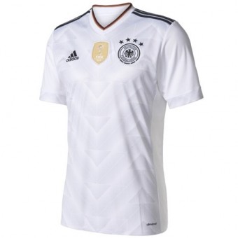 Форма игрока Сборной Германии Тони Кроос (Toni Kroos) 2017/2018 (комплект: футболка + шорты + гетры)