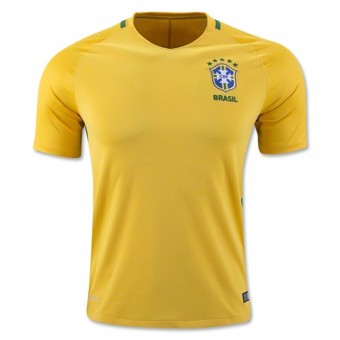 Форма игрока Сборной Бразилии Жил (Carlos Gilberto Nascimento Silva) 2017/2018 (комплект: футболка + шорты + гетры)